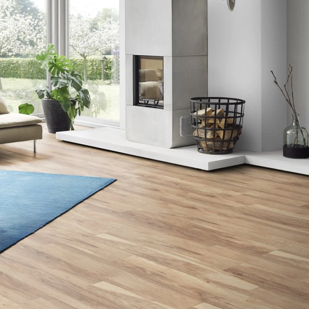 Krono Original Natural Hickory - Vintage Classic 10mm Laminate Flooring (249794) - Image 4