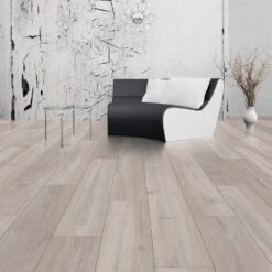 Krono Original Rockford Oak - Eurohome Vario+ 12mm Laminate Flooring (144132)