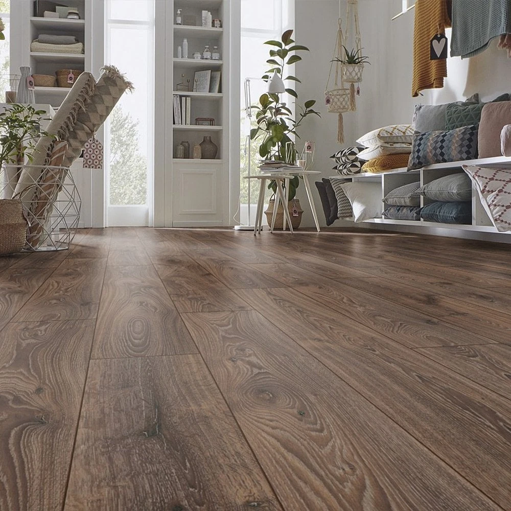 Kronotex Timeless Oak - Robusto Villa 12mm Laminate Flooring (219508) - Image 3